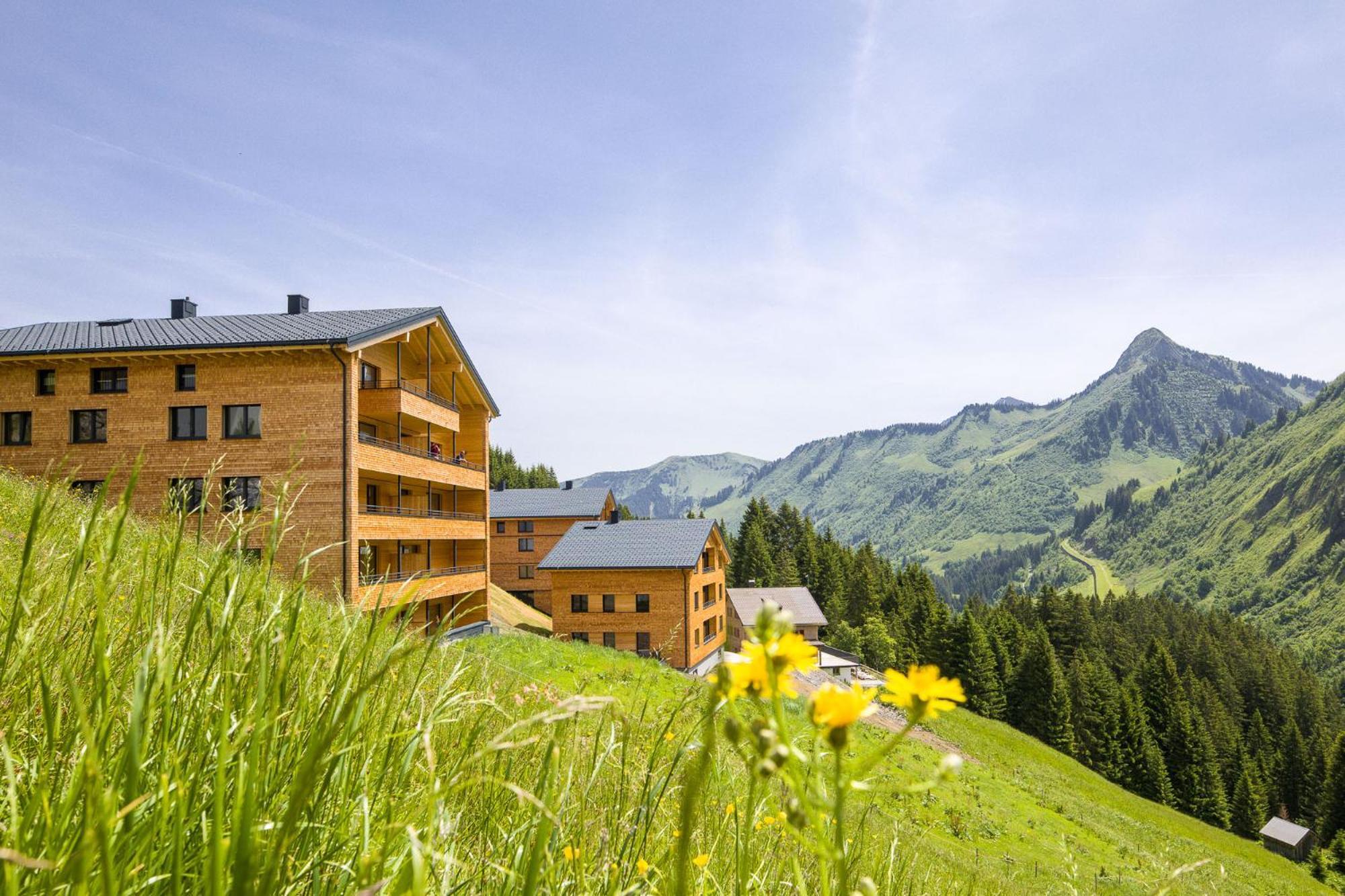 Alpenstolz Damuels Haus 2 - Stilvoll Urlauben In Den Bergen Apartman Kültér fotó